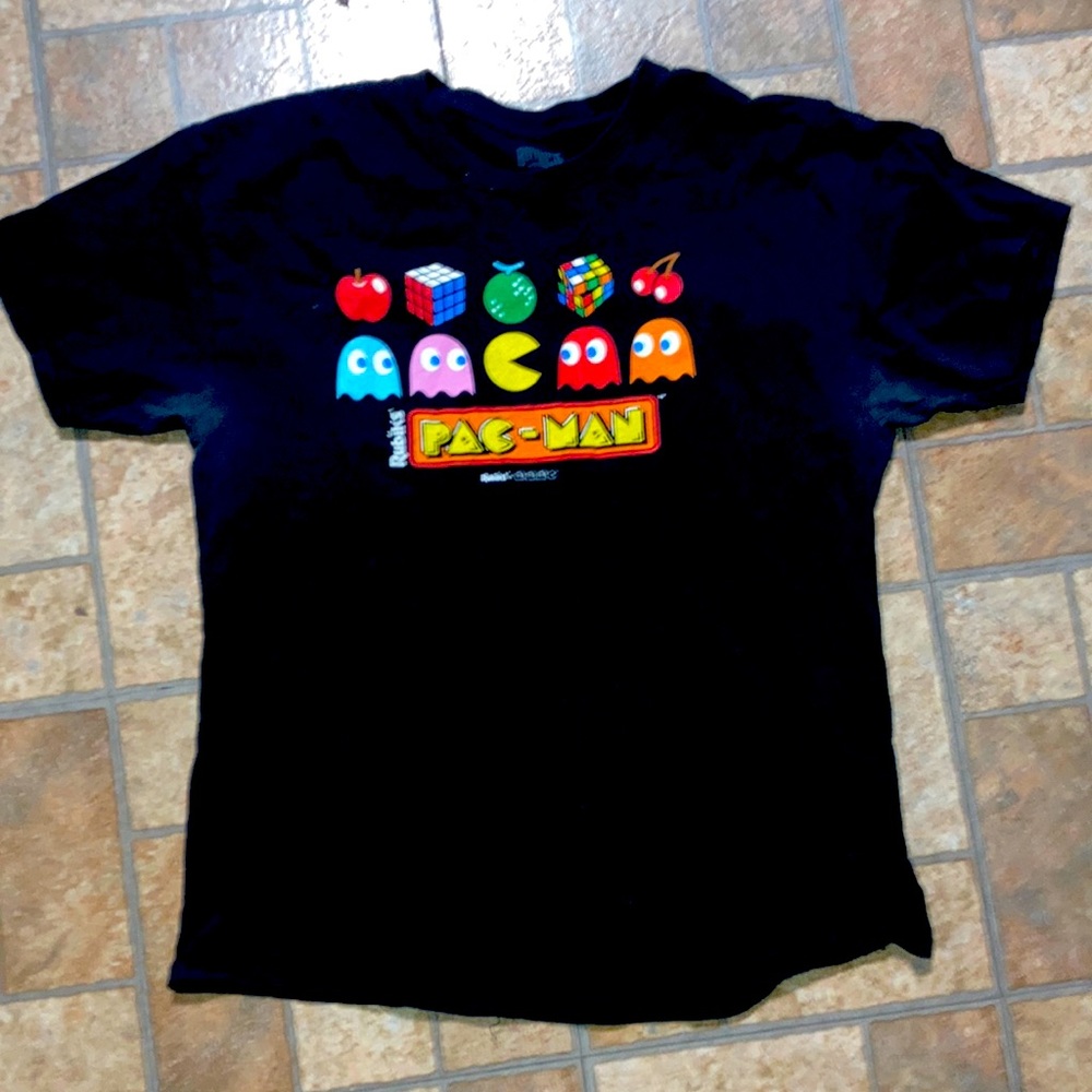 Vintage PAC-MAN X RUBIKS shirt